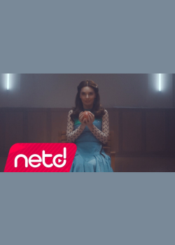 Nil Karaibrahimgil - İyi ki