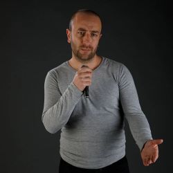Oğuz Paşaoğlu Tek Kişilik Stand Up