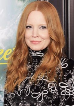 Lauren Ambrose