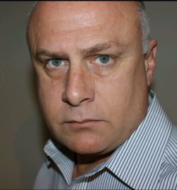 Mike R. Moreau