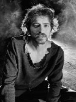 Zühtü Emirhan Kırık