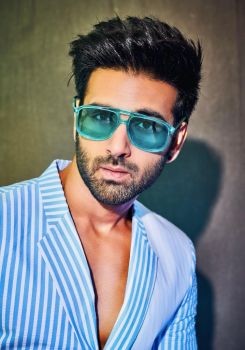 Suswagatam Khushamadeed