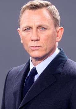 Daniel Craig