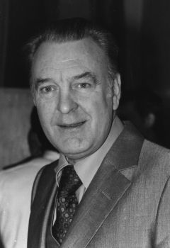 Donald Sinden