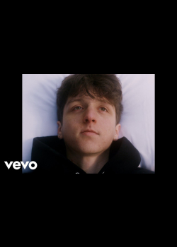 Powfu - death bed (coffee for your head) (Official Video) ft. beabadoobee
