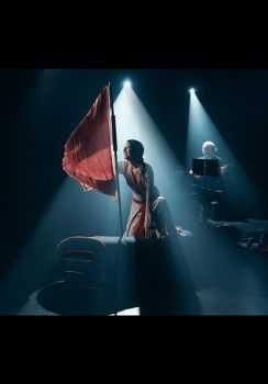 Dünyada Tek Başına