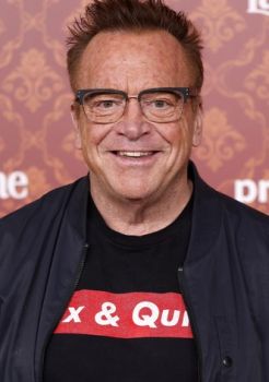 Tom Arnold