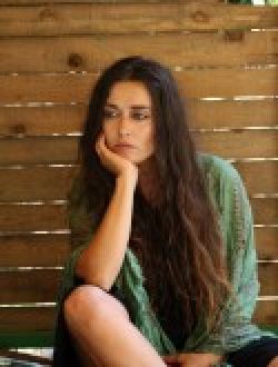 Özlem Gür