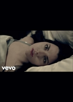 Evanescence - Bring Me To Life (Official HD Music Video)