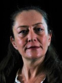 Neşe Arat