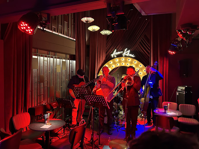 Asa Khai Jazz Club - İstanbul