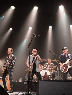 %100 Müzik Sunar: Wishbone Ash "The Wish List" Tour 2025