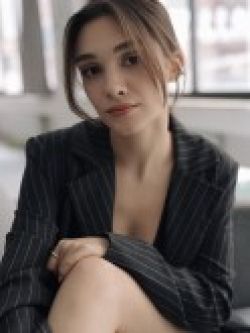 Simay Öztürk