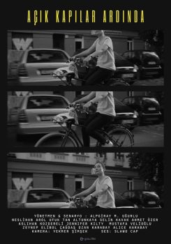 Açık Kapılar Ardında