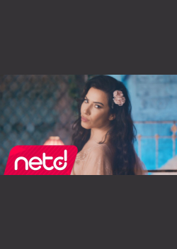 Burcu Güneş - Bir Kadın