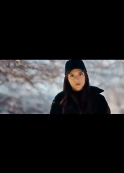Sura İskenderli - Derinlere İniyorum (Official Music Video)