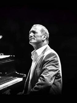 Kerem Görsev Trio